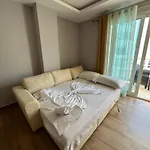 The Wish Apartament Golem (Tirana)